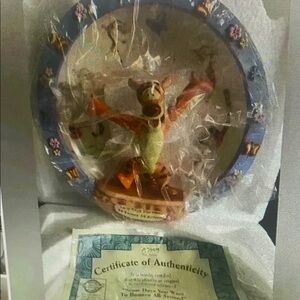 Disney Bradford Exchange Tigger 3-D Plate